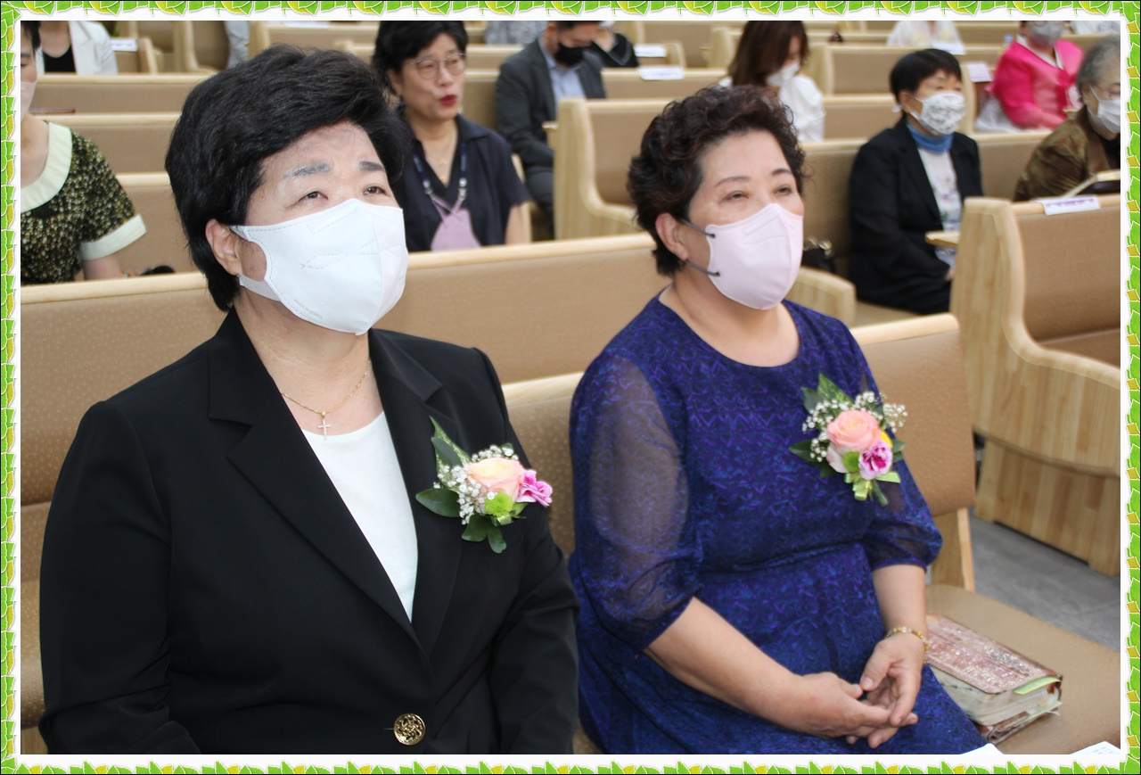 충헌순복음교회(김미숙 목사) 한나여전도회 성령강림주일에 김혜섭 목사 초청 헌신예배드려.