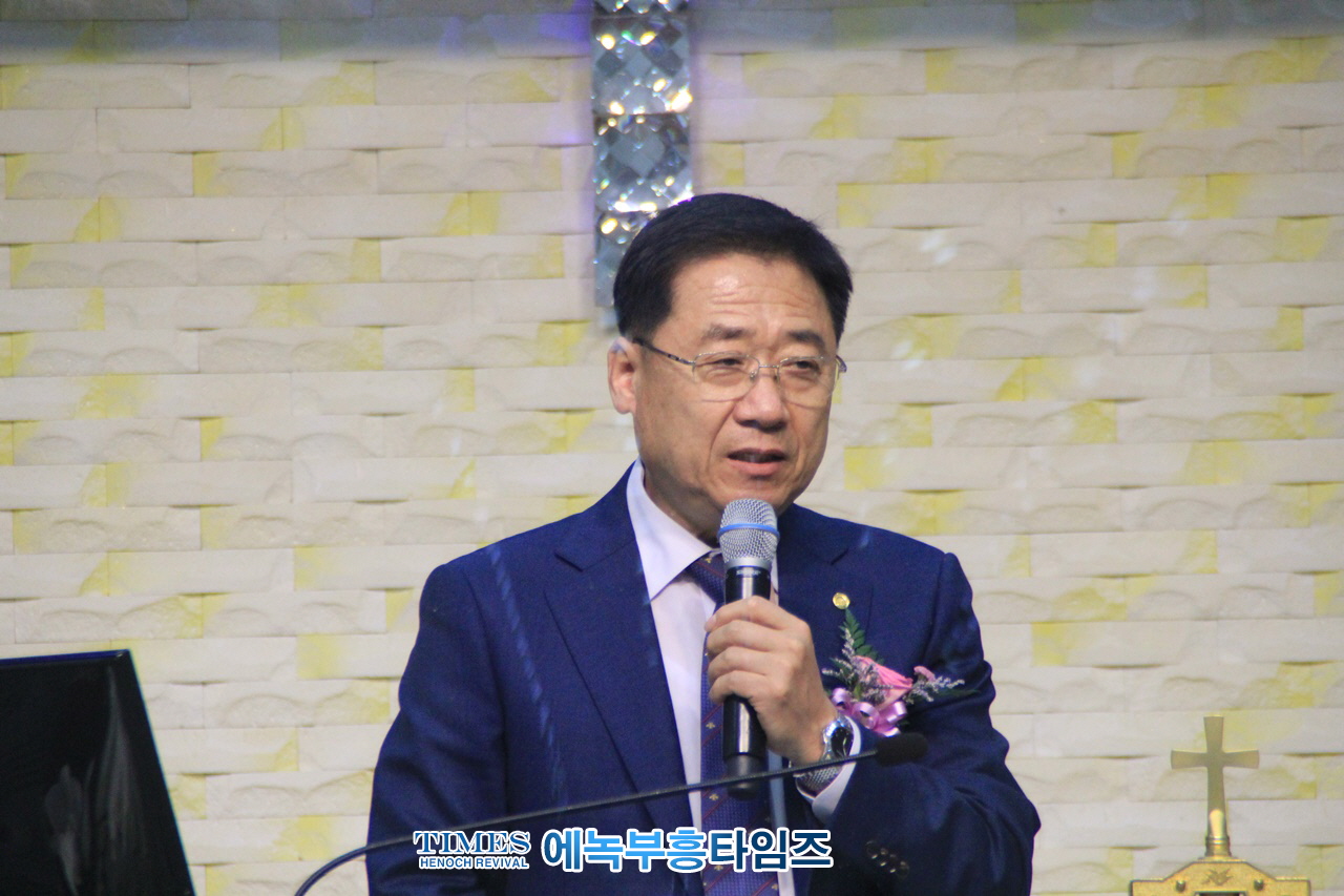 (사)한국기독교여성부흥사협의회, 예정교회서 평화통일을 위한 6.25 상기 구국 기도회 가져.