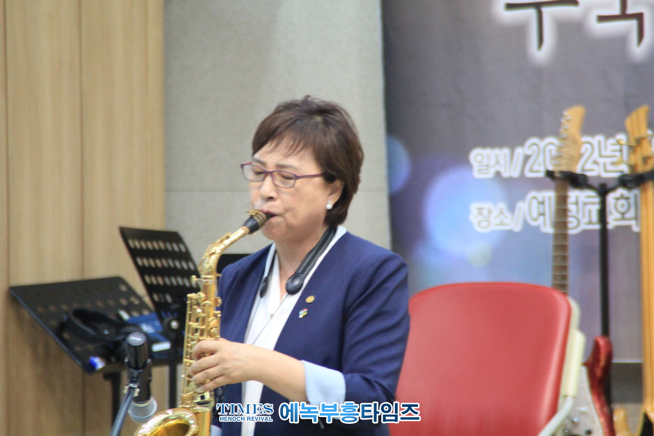 (사)한국기독교여성부흥사협의회, 예정교회서 평화통일을 위한 6.25 상기 구국 기도회 가져.