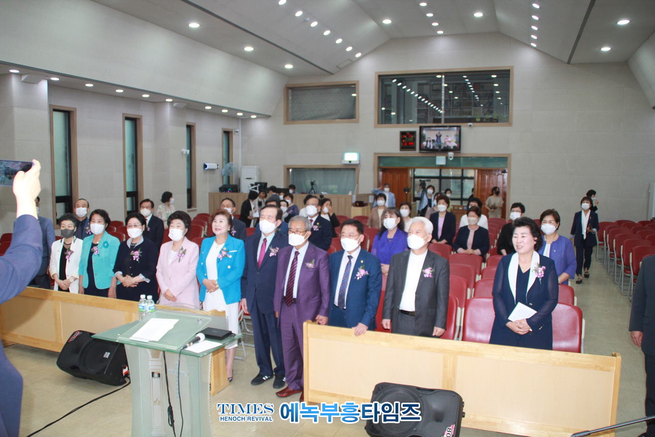 (사)한국기독교여성부흥사협의회, 예정교회서 평화통일을 위한 6.25 상기 구국 기도회 가져.