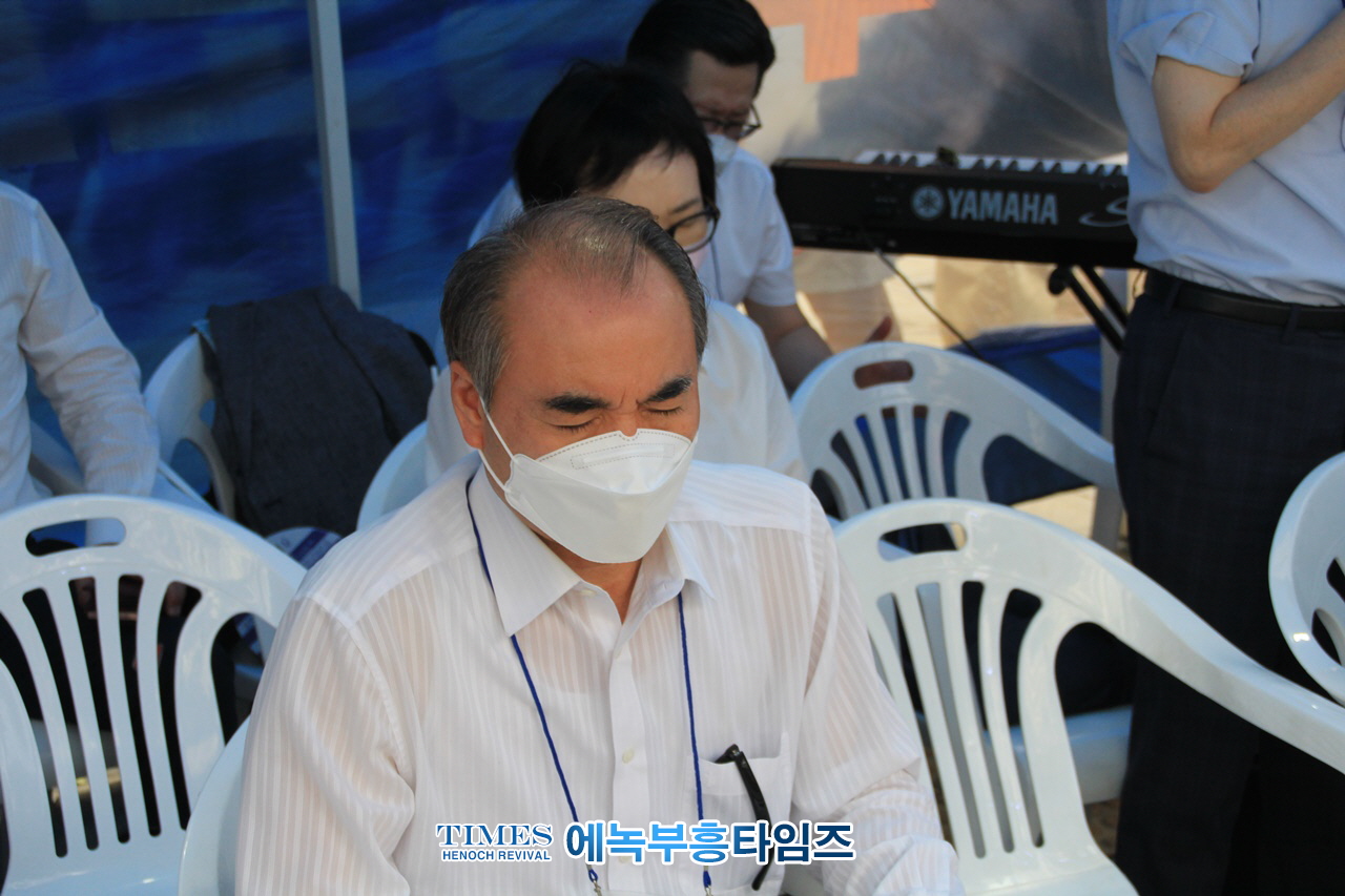 동성애 반대 국민대회, 크로스로드 이사장 정성진 목사 “왜 소돔이 되려하는가?” 라는 설교로 동성애의 패악성 지적해.