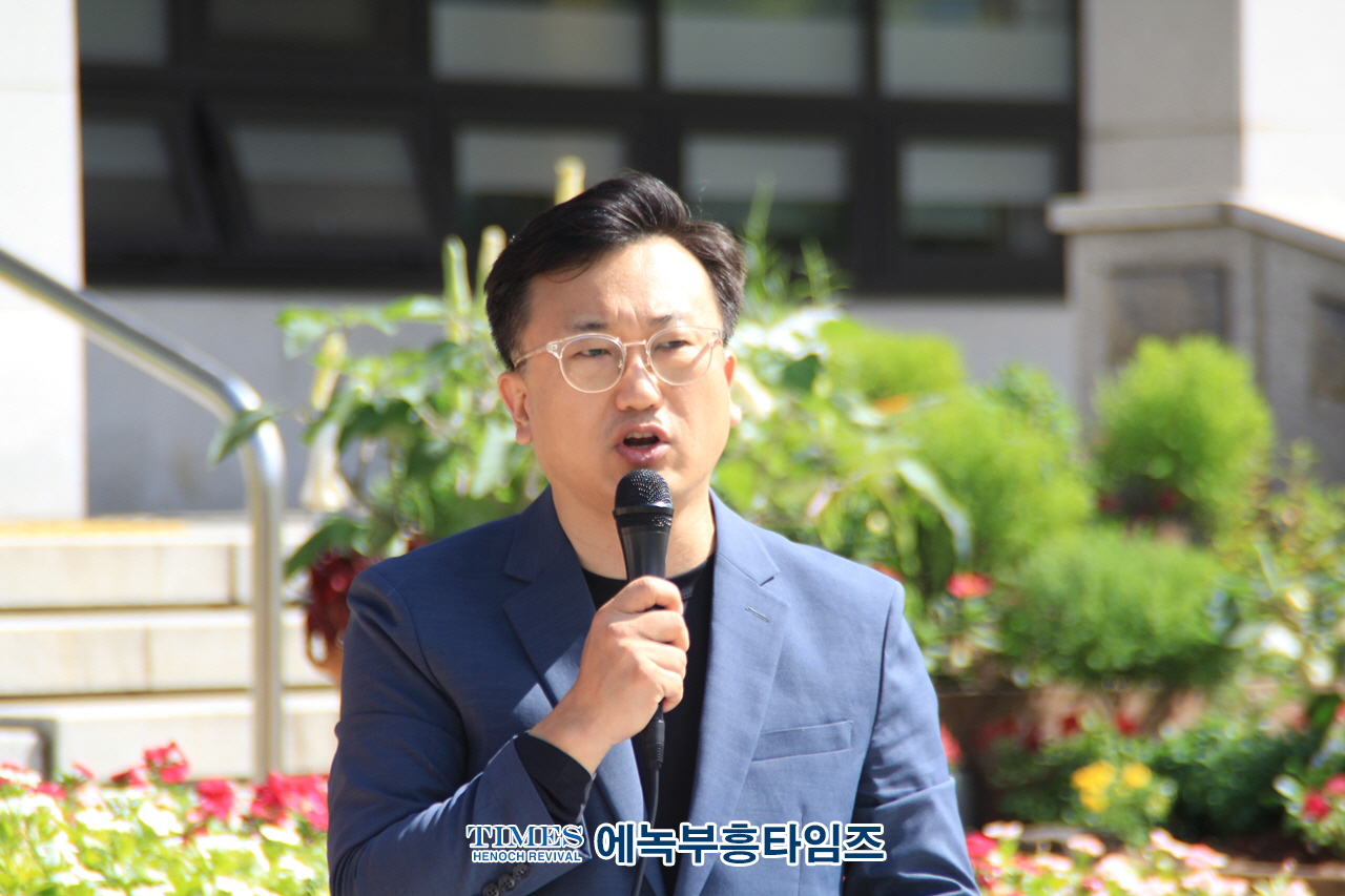 인천퀴어집회반대연합위원회, 인천시청앞에서 인천퀴어음란집회를 강력히 규탄하는 성명서 내고 기자회견 열어.