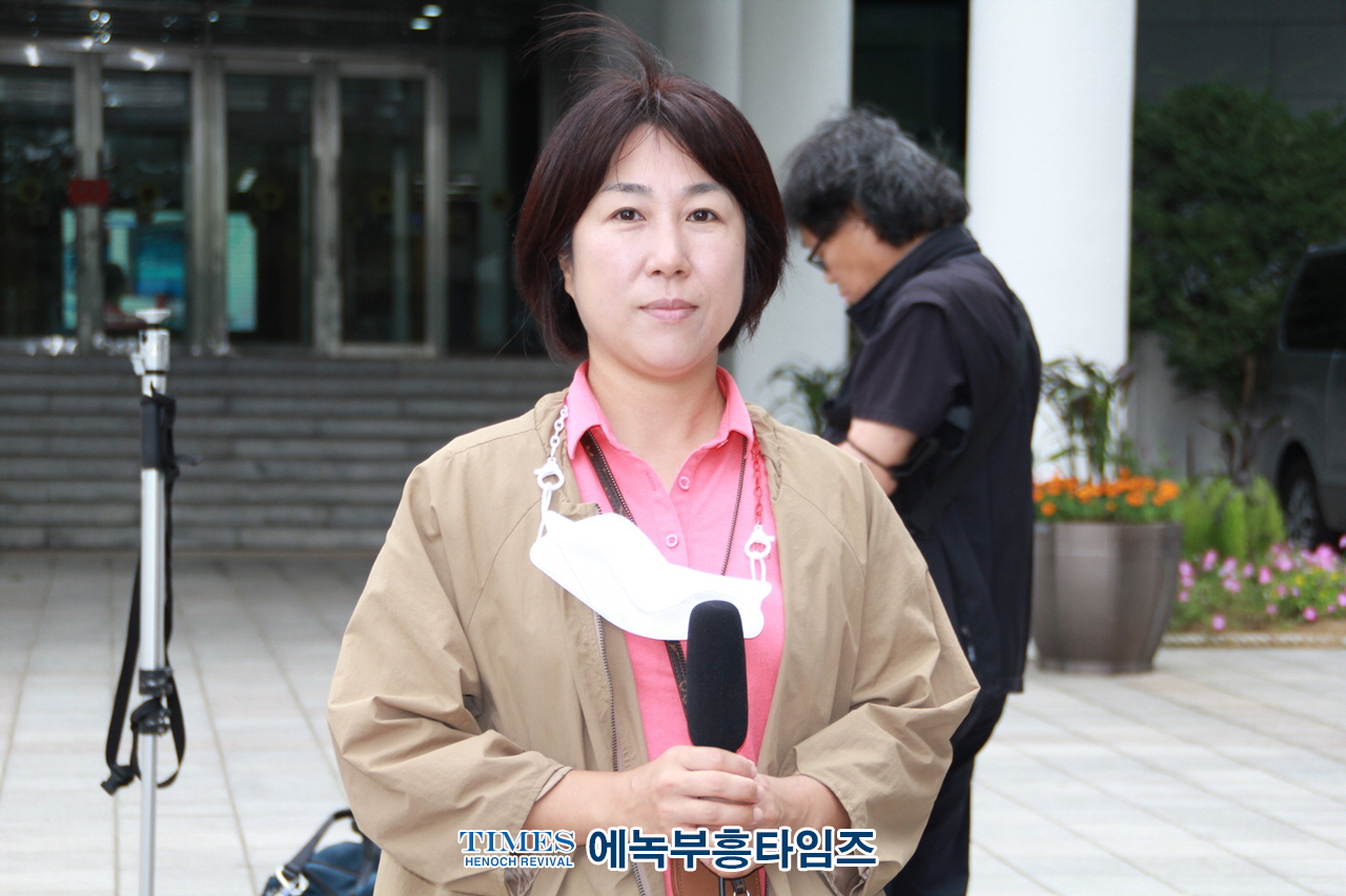 인보총 곽두희회장과 인기총 윤보환감독, 전통가족보존협회 김흥수대표, 청소년 에이즈가 제일 크게 확산되는 나라가 한국이며, 한 사회의 근간인 가정을 지켜야 하기에 인천퀴어집회를 절대