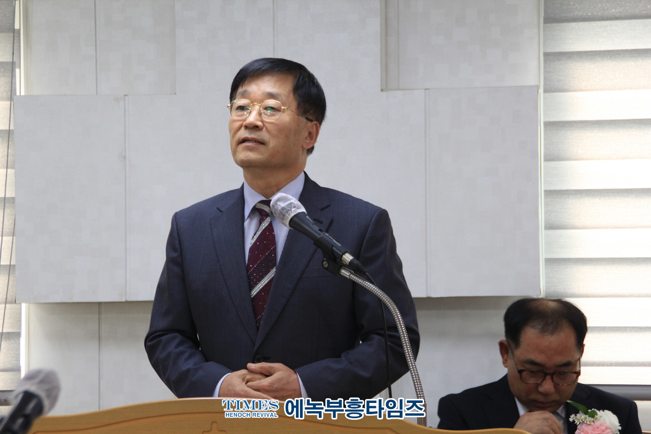 복된교회 입당감사예배 통해 이웃에 더욱 예수그리스도의 사랑을 나타낼수있는 교회가 되기를 다짐해.