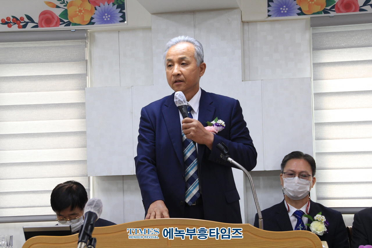 복된교회 입당감사예배 통해 이웃에 더욱 예수그리스도의 사랑을 나타낼수있는 교회가 되기를 다짐해.