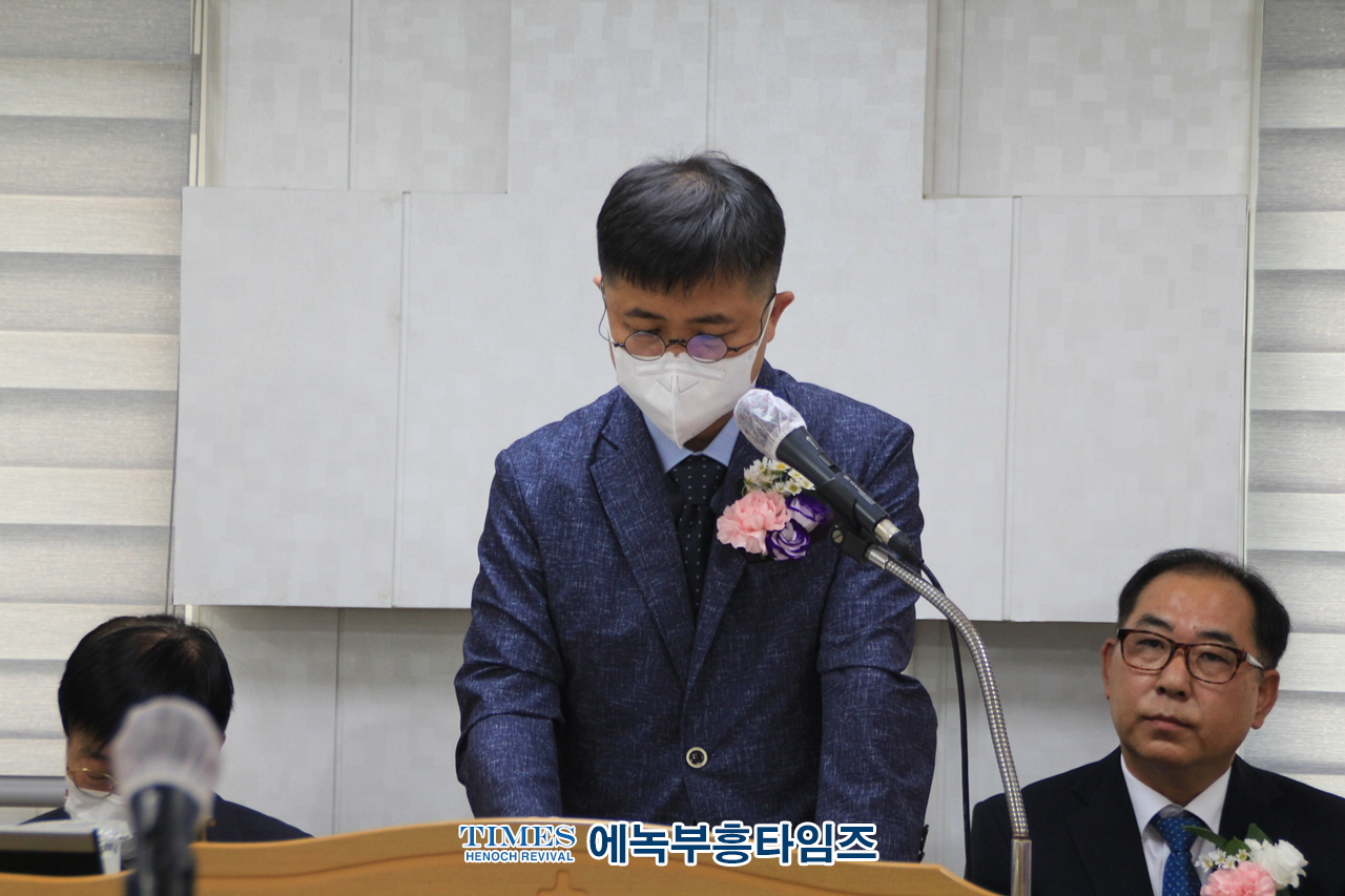 복된교회 입당감사예배 통해 이웃에 더욱 예수그리스도의 사랑을 나타낼수있는 교회가 되기를 다짐해.