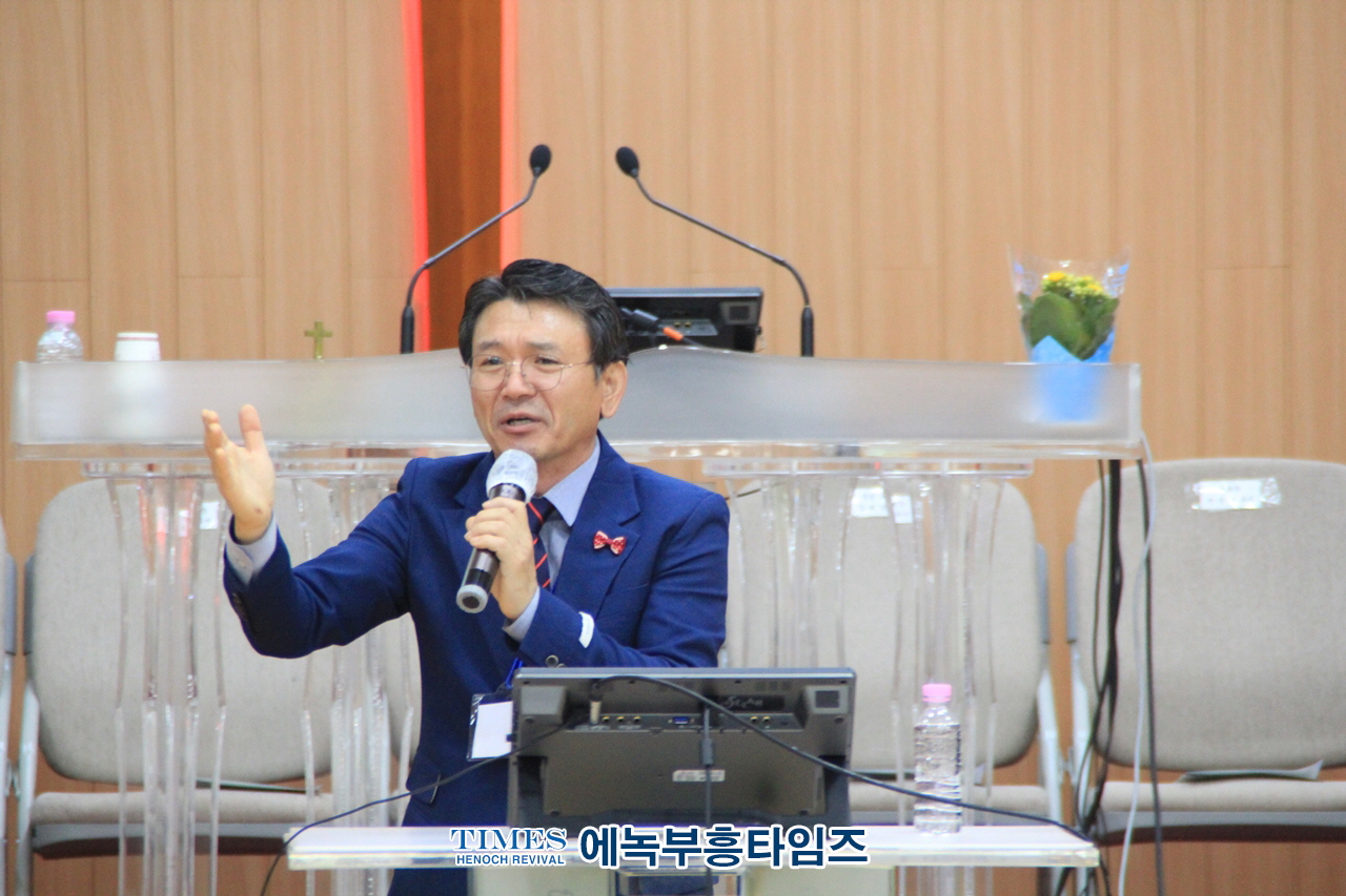 서남부대회(개혁총연) "찬양과 영성기도회-기도로회복하자!" 은헤롭게 성료해.