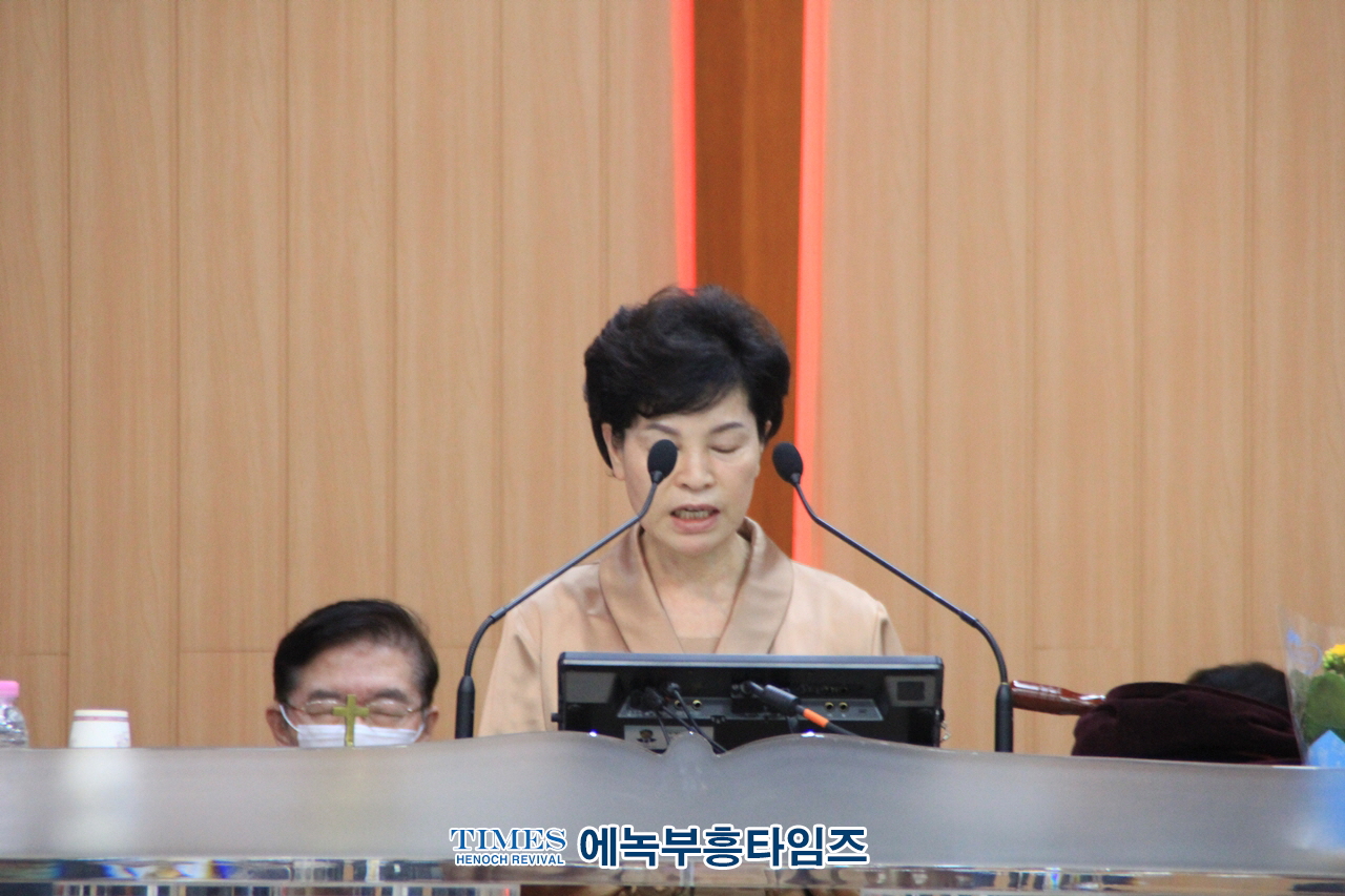 서남부대회(개혁총연) "찬양과 영성기도회-기도로회복하자!" 은헤롭게 성료해.