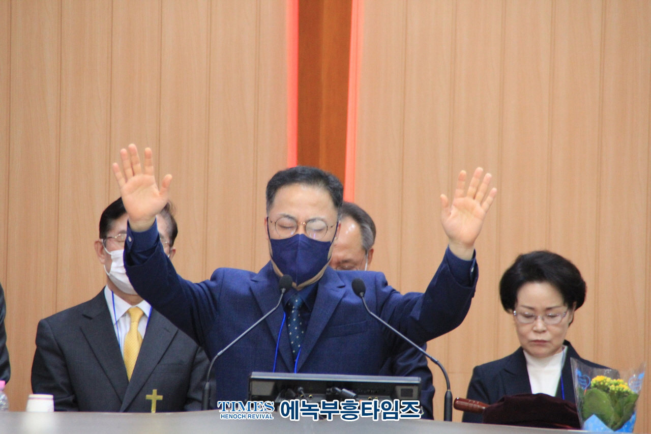 서남부대회(개혁총연) "찬양과 영성기도회-기도로회복하자!" 은헤롭게 성료해.