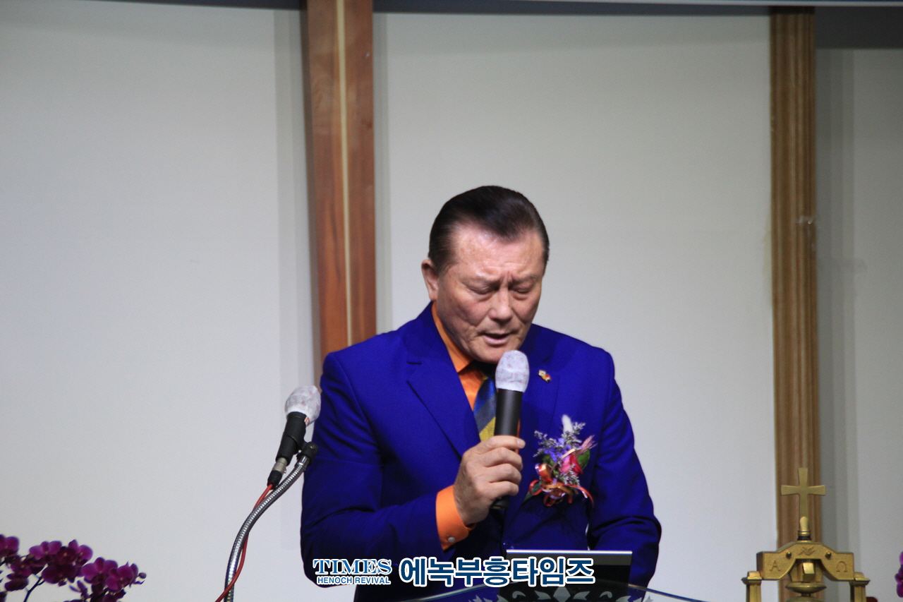김우경 목사 한국기독교부흥사단체총연합 제4대 중앙대표회장에 취임해.
