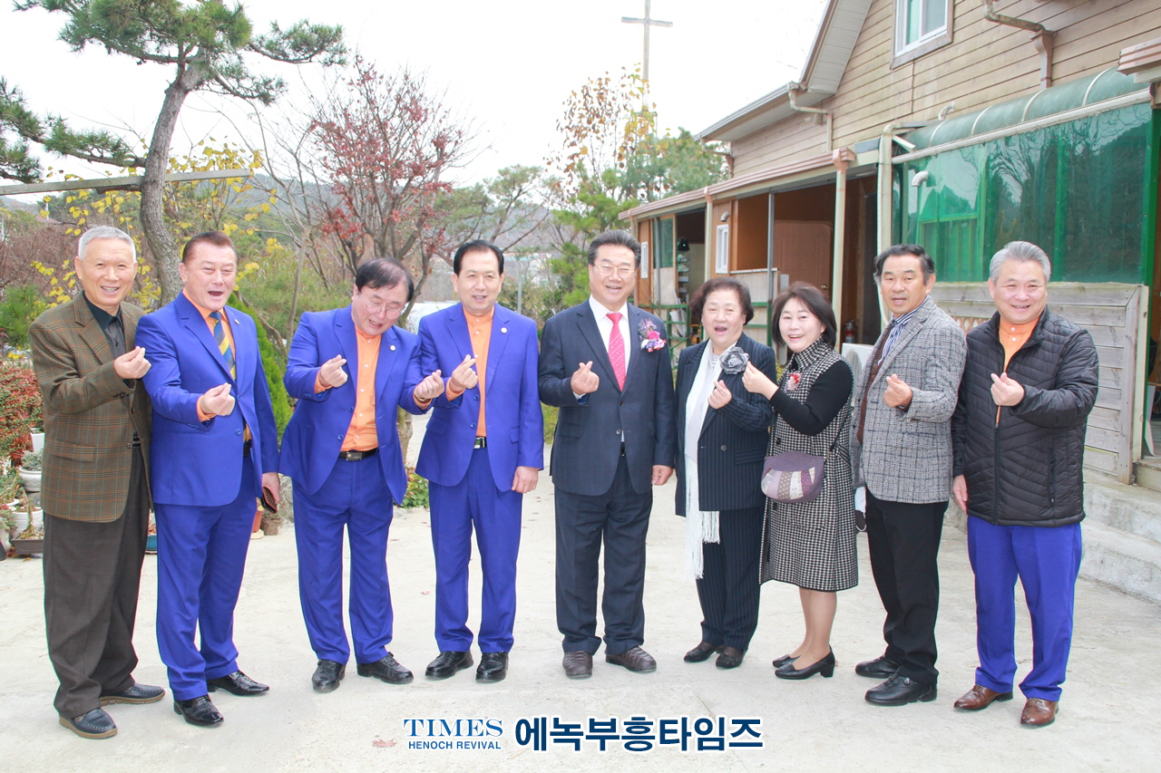 김우경 목사 한국기독교부흥사단체총연합 제4대 중앙대표회장에 취임해.