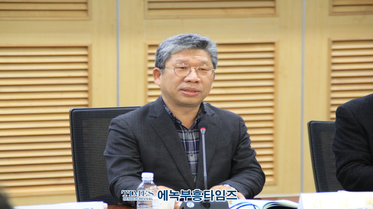 (사)한국부패방지법학회, 정우택 국회부의장과 함께 부패방지 법제의 현안고찰및 대안 마련 국회 세미나 가져.