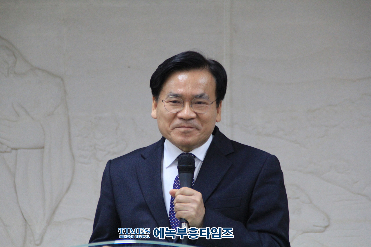 김천기목사 노년에도 불구하고 요한의교회 다시 개척하다.