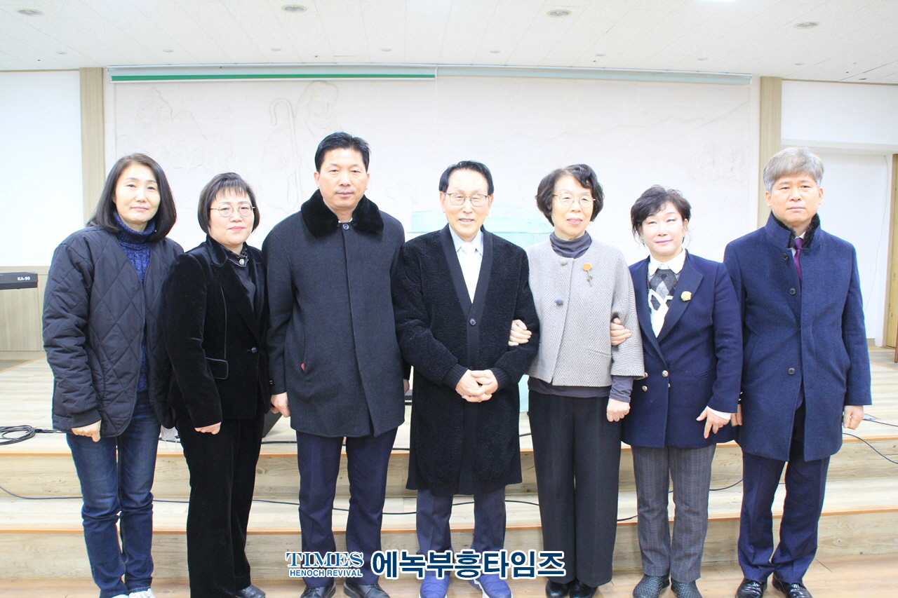 김천기목사 노년에도 불구하고 요한의교회 다시 개척하다.