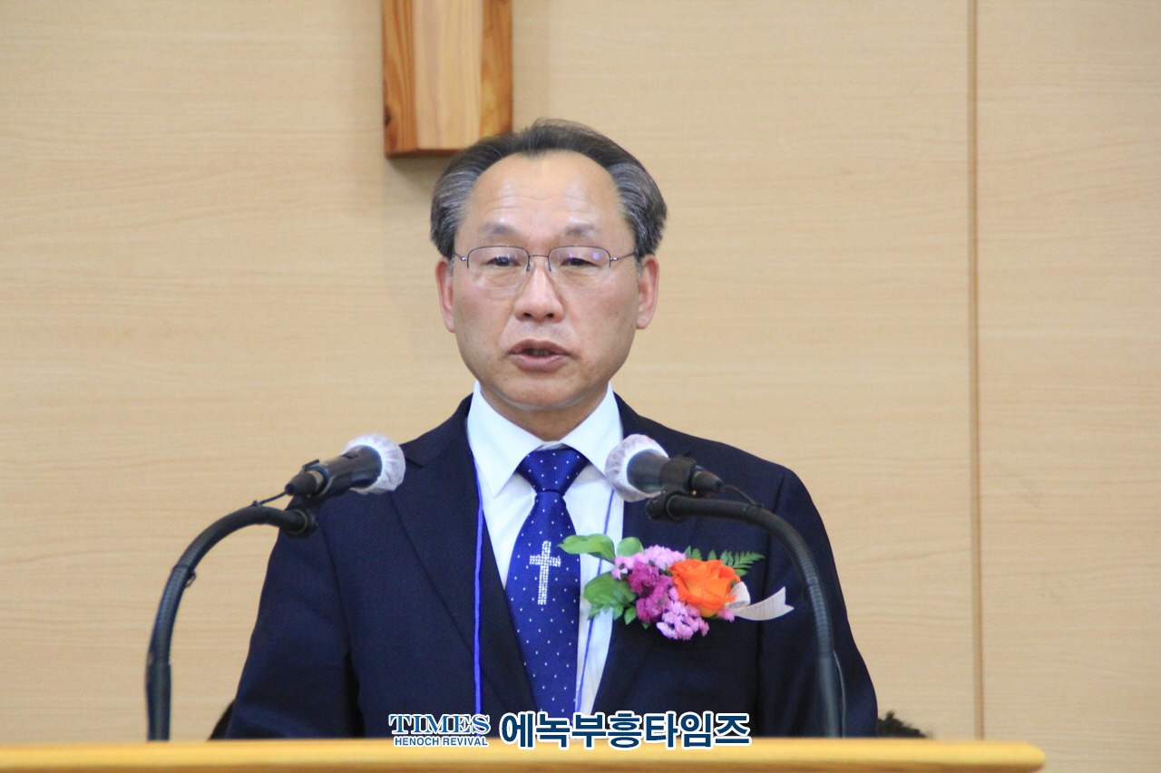 대한예수교장로회 개혁총연과 통합피어선측 통합후 기독총회 이름으로 신년하례통합 감사예배 가져.