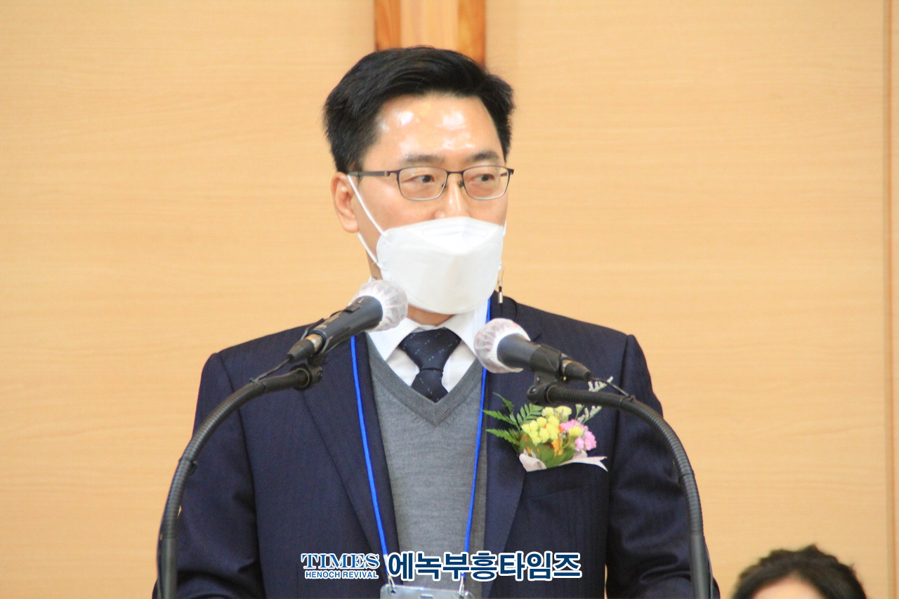 대한예수교장로회 개혁총연과 통합피어선측 통합후 기독총회 이름으로 신년하례통합 감사예배 가져.
