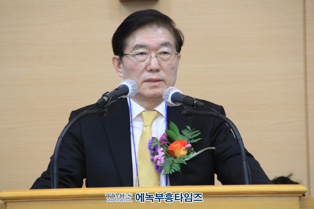 대한예수교장로회 개혁총연과 통합피어선측 통합후 기독총회 이름으로 신년하례통합 감사예배 가져.