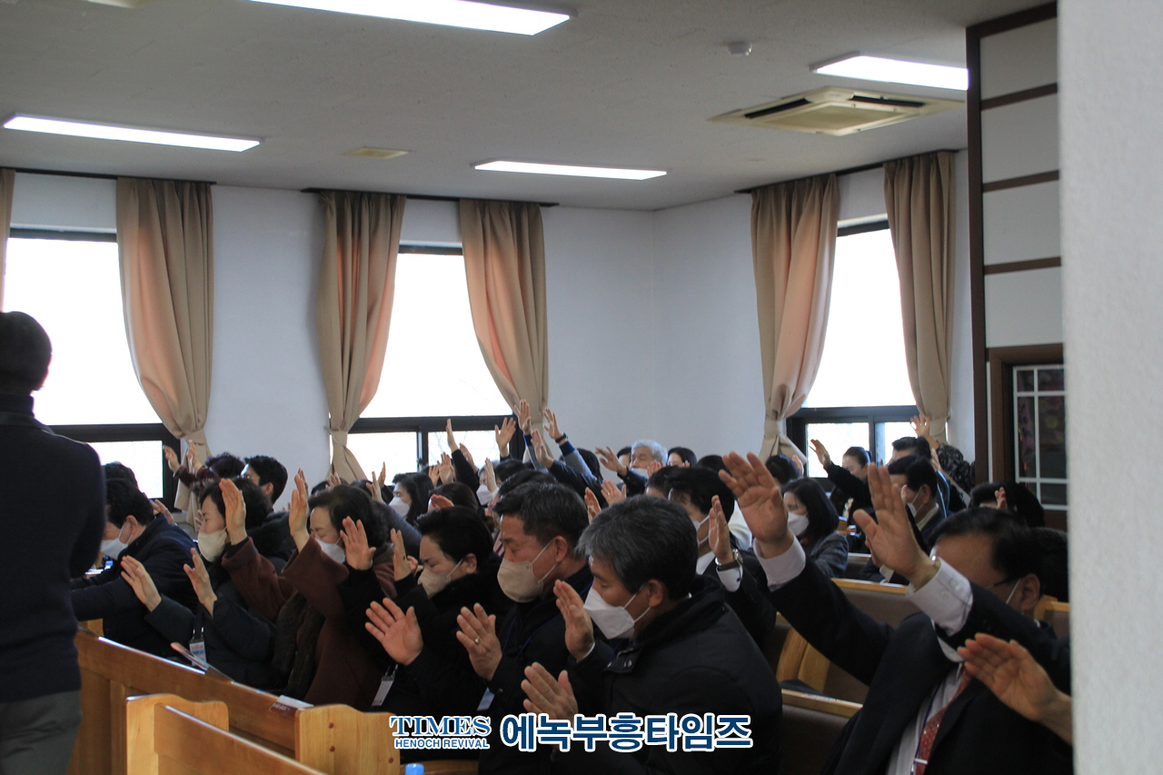 대한예수교장로회 개혁총연과 통합피어선측 통합후 기독총회 이름으로 신년하례통합 감사예배 가져.