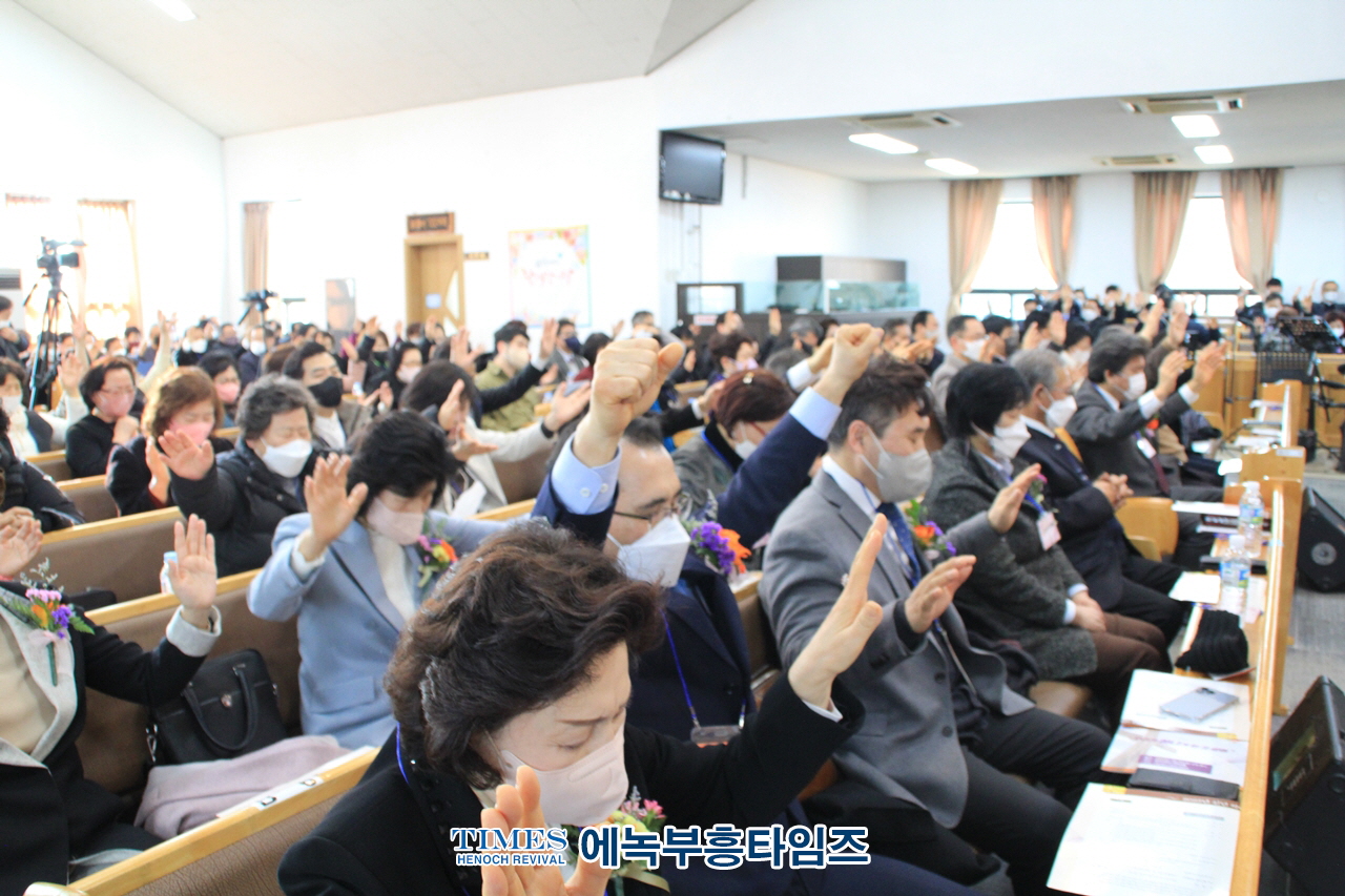 대한예수교장로회 개혁총연과 통합피어선측 통합후 기독총회 이름으로 신년하례통합 감사예배 가져.