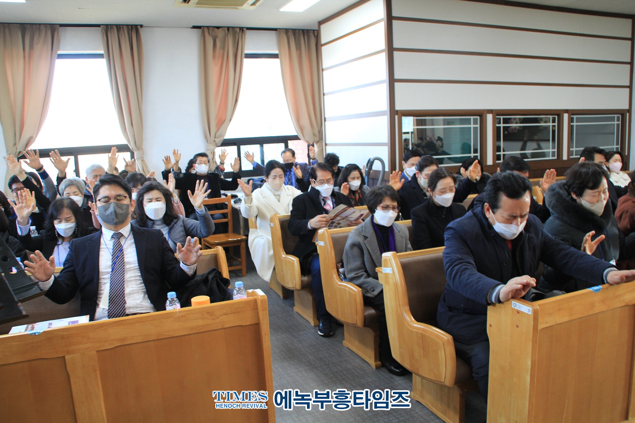 대한예수교장로회 개혁총연과 통합피어선측 통합후 기독총회 이름으로 신년하례통합 감사예배 가져.