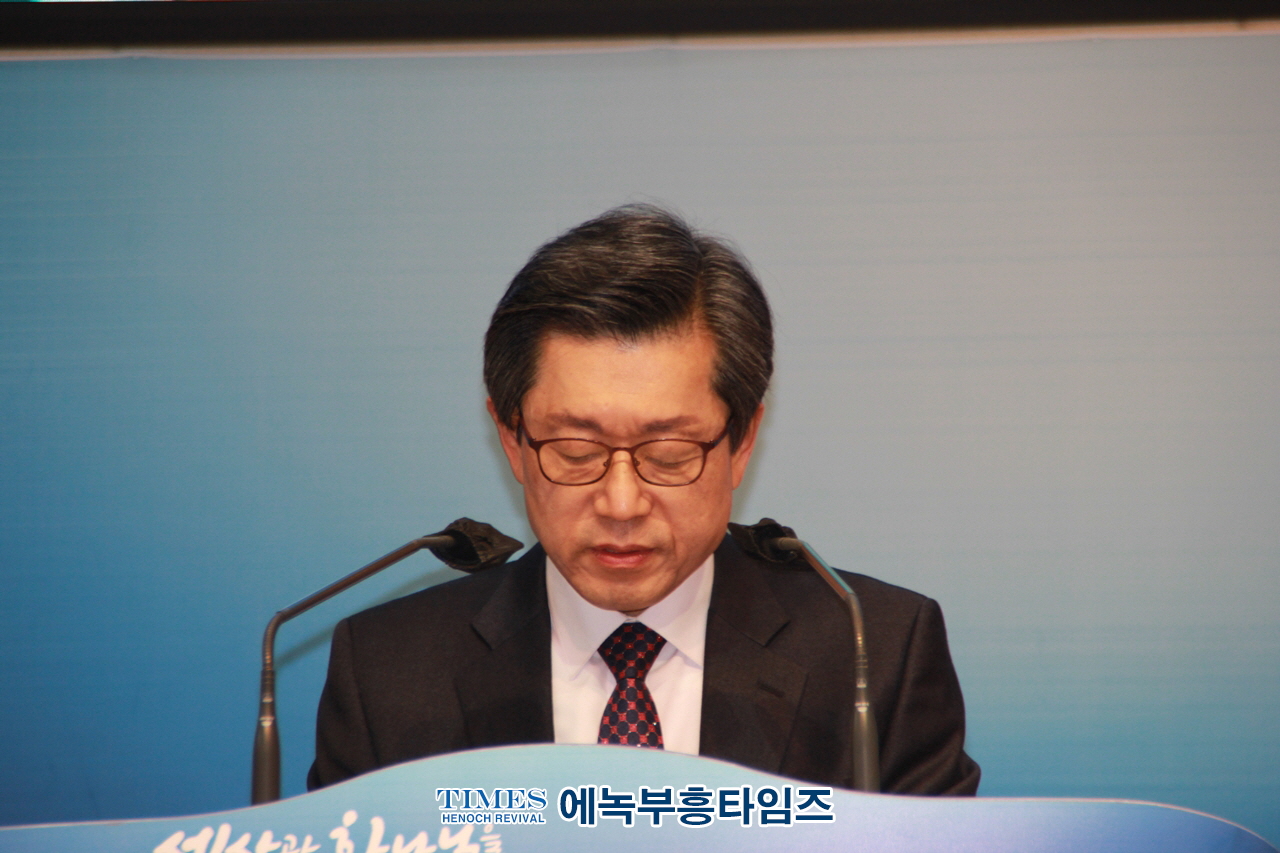 오산시기독교총연합회 신년감사예배와 신상철 목사 대표회장 취임식 가져.