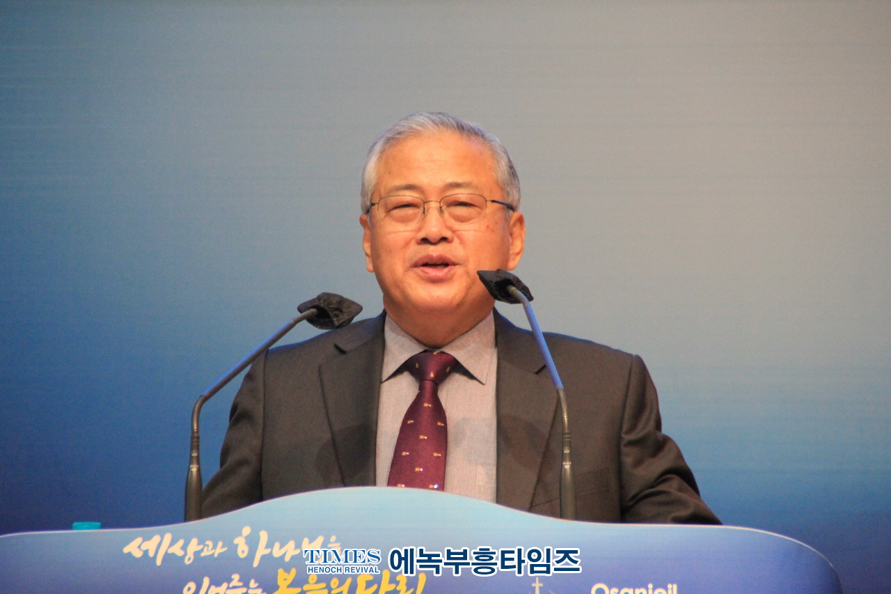 오산시기독교총연합회 신년감사예배와 신상철 목사 대표회장 취임식 가져.