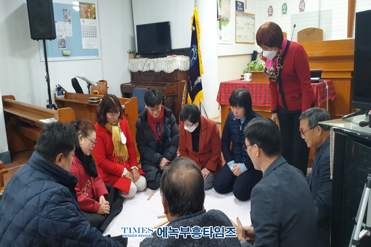 국제에녹부흥사회, 송년회를 통해 한해 사역돌아보며, 부흥사로서 거룩성 회복을 다짐하고 친목다져.