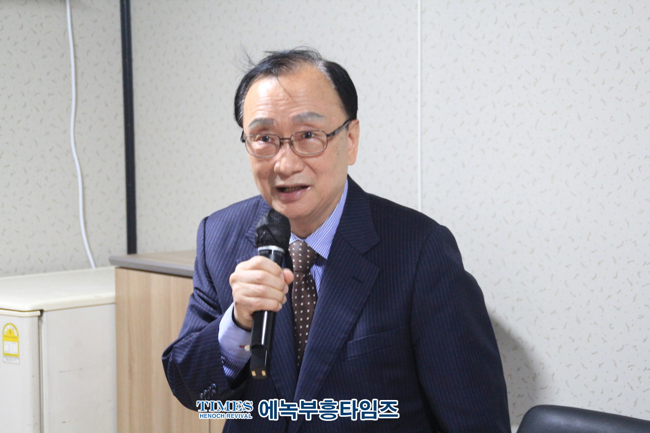 한국기독교백주년기념탑보존선교회, 1885년 4월 5일 부활절 아펜젤러와 언더우드의 역사적인 날을 기념하여 예배를 하였다.