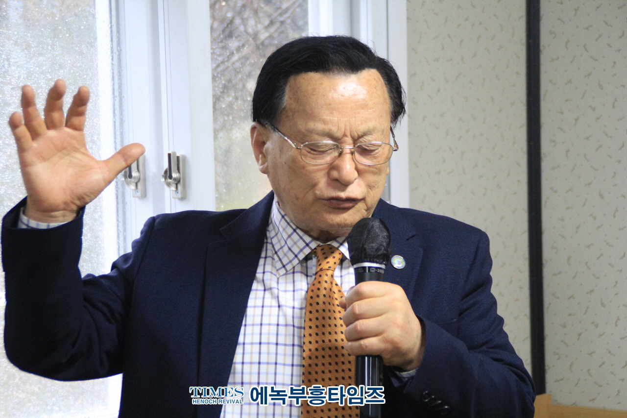 한국기독교백주년기념탑보존선교회, 1885년 4월 5일 부활절 아펜젤러와 언더우드의 역사적인 날을 기념하여 예배를 하였다.