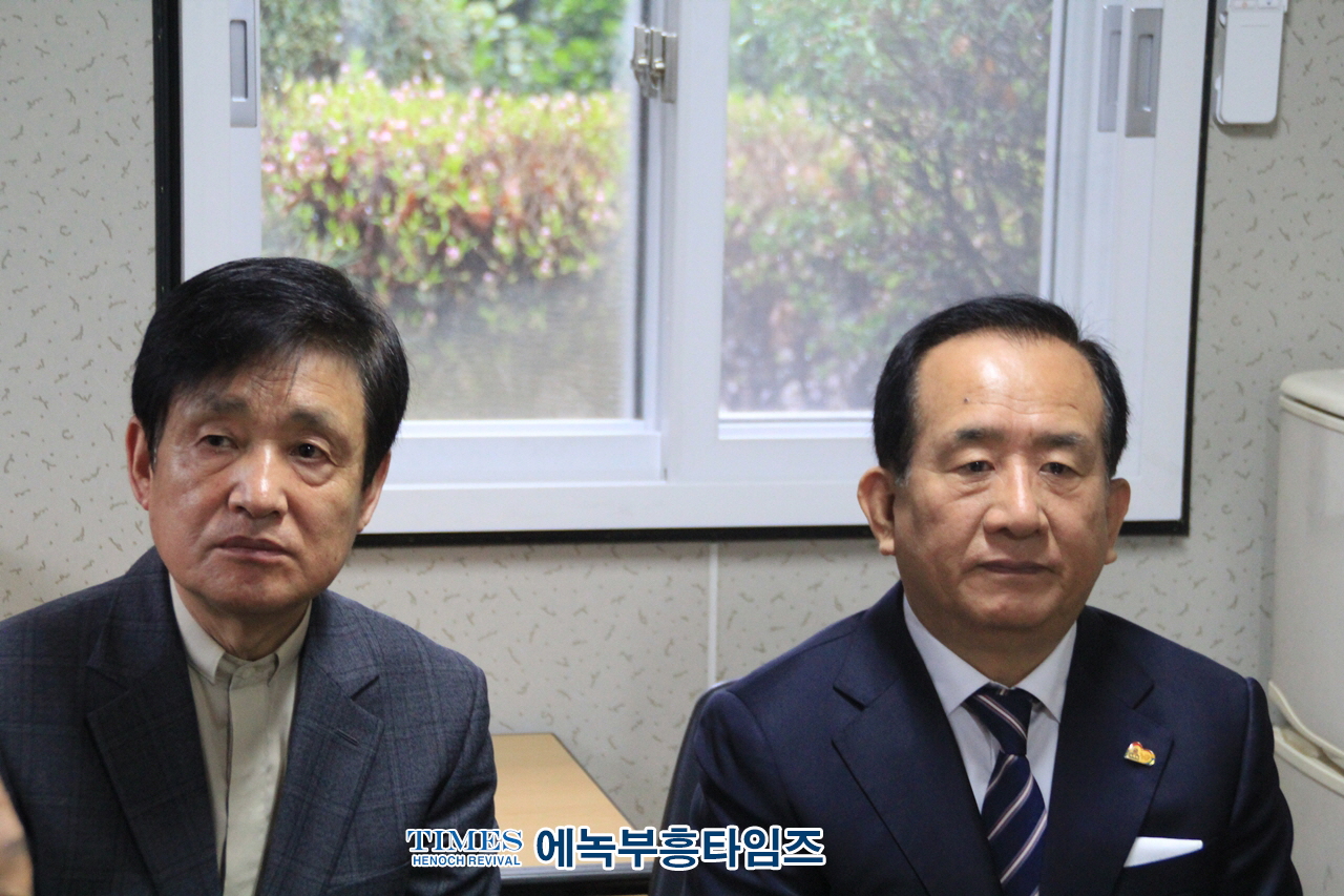 한국기독교백주년기념탑보존선교회, 1885년 4월 5일 부활절 아펜젤러와 언더우드의 역사적인 날을 기념하여 예배를 하였다.