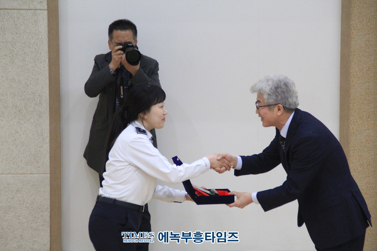 안양만안경찰서 경목위원회, 기독신우회는 2023년 부활절예배및 경목 위촉식을 가졌다.