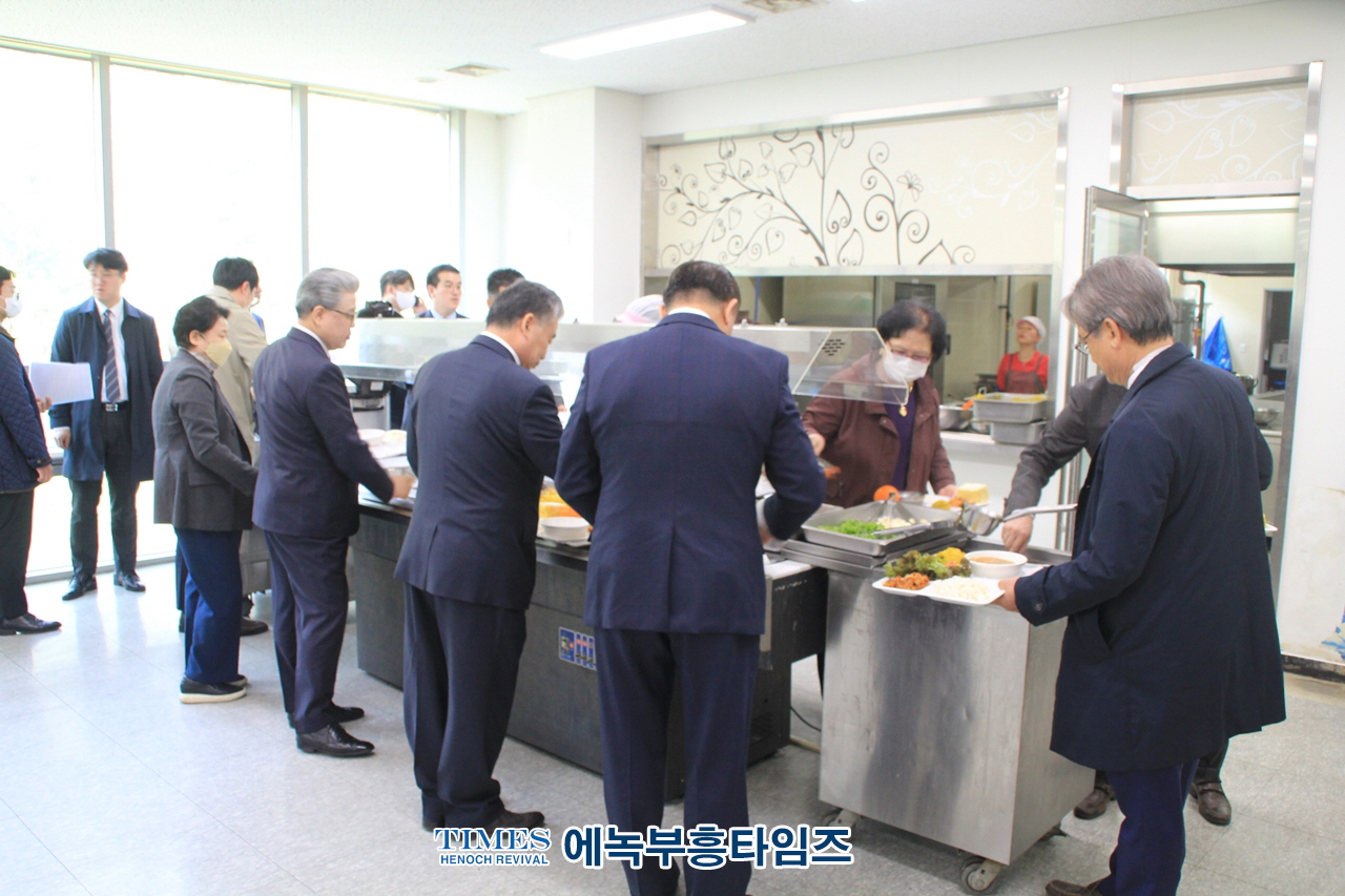 안양만안경찰서 경목위원회, 기독신우회는 2023년 부활절예배및 경목 위촉식을 가졌다.