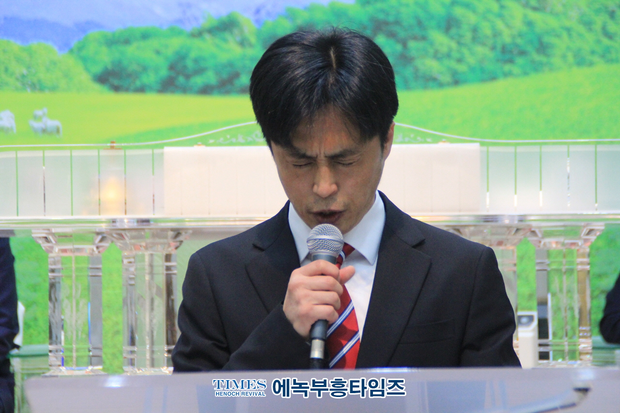 안양시기독교연합회 제3차 부활절 준비기도회 통해 부활절을 기점으로 성령의 새바람이 불기를 소망해.