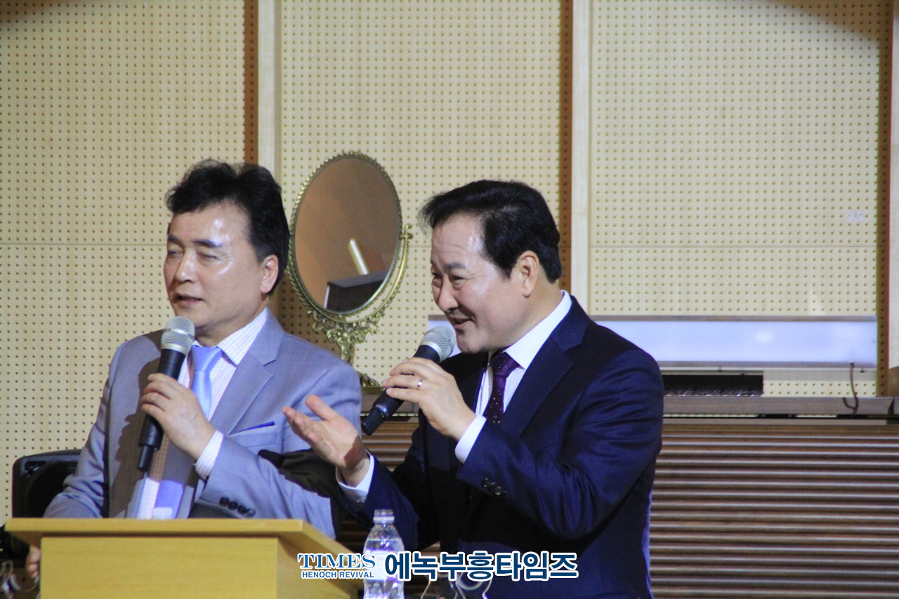 안양시기독교연합회 2023년 부활절연합예배 & 희망콘서트 가져.