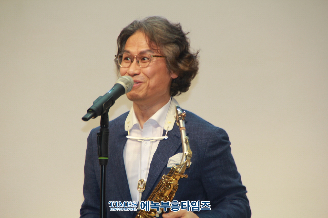 안양시기독교연합회 2023년 부활절연합예배 & 희망콘서트 가져.