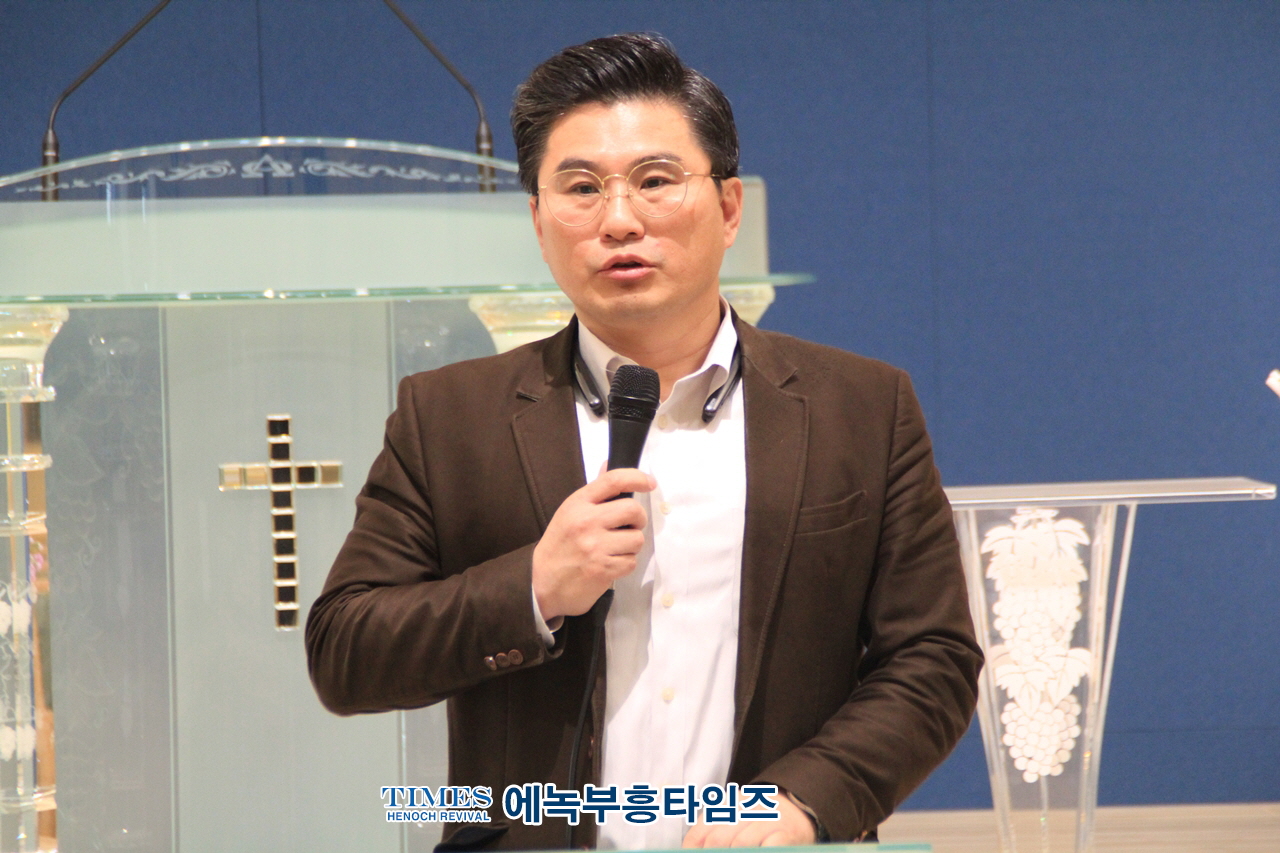인천기독교총연합회 동성애특별대책위원회 기도회 통해 동성애및 성체험관 적극 대처키로 해.