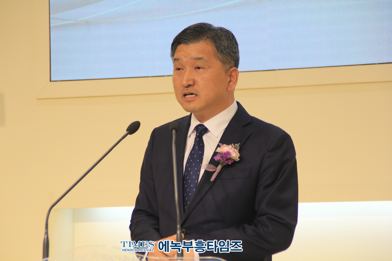 영종만나교회, 임경섭 원로목사 추대·한태수 담임목사 취임 감사예배 은혜가운데 드려.