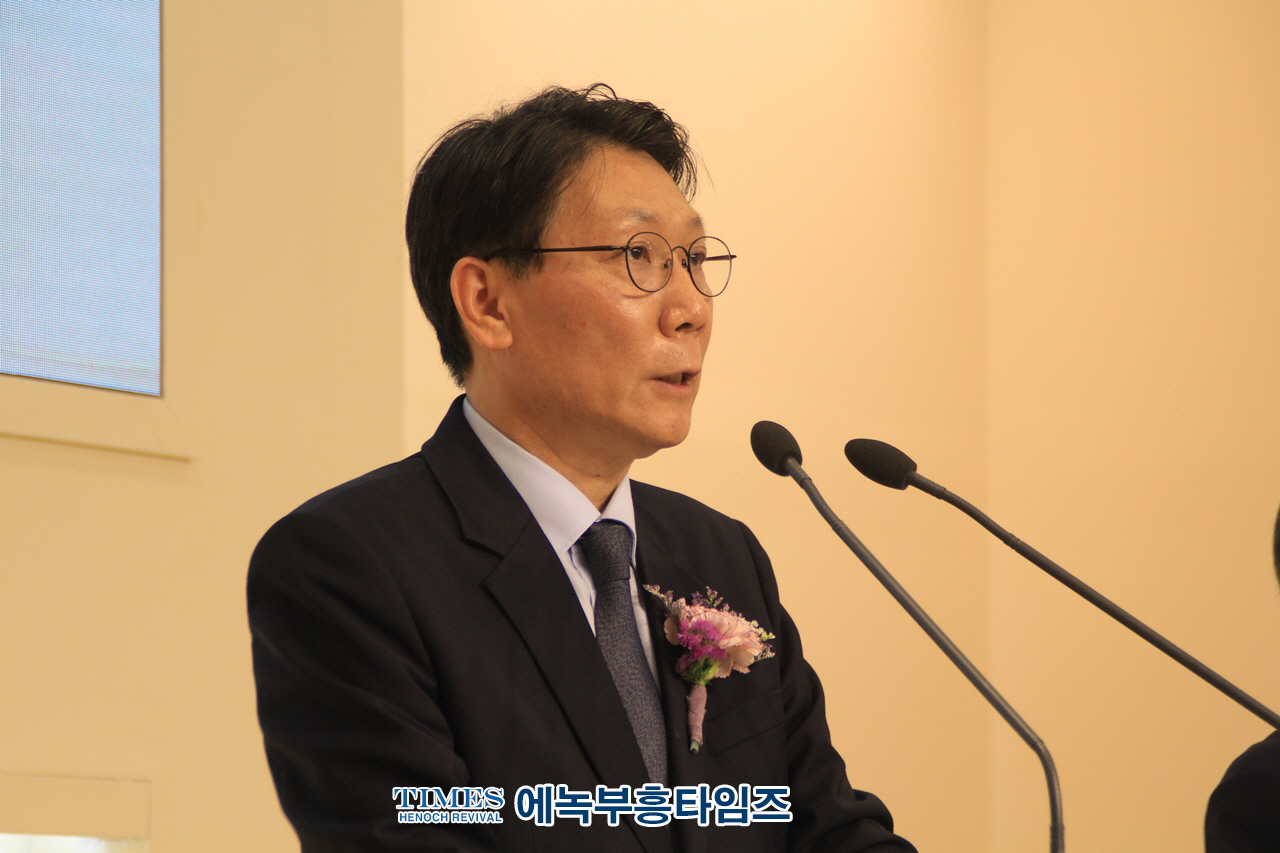 영종만나교회, 임경섭 원로목사 추대·한태수 담임목사 취임 감사예배 은혜가운데 드려.
