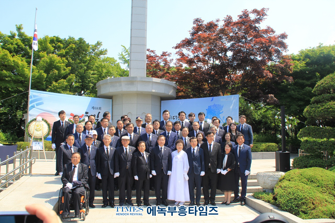 유정복 시장, 인천광역시 제68회 현충일 추념식 통해 국가유공자와 유가족 존경받는 문화 조성할 것이라고 밝혀.