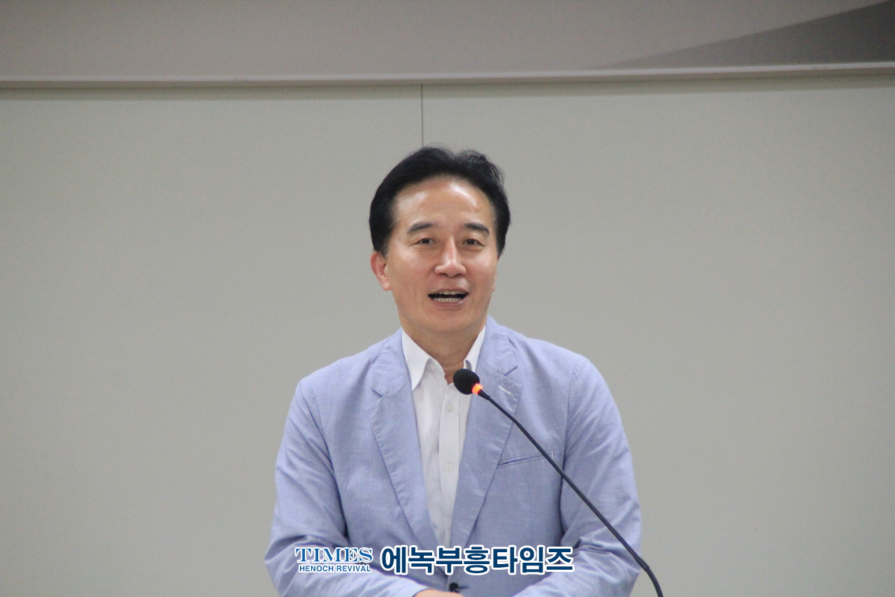 (사)이승만대통령기념사업회 인천광역시지회 창립대회 통해 인하대에 이승만 건국대통령동상 복구 성명서를 냈다.