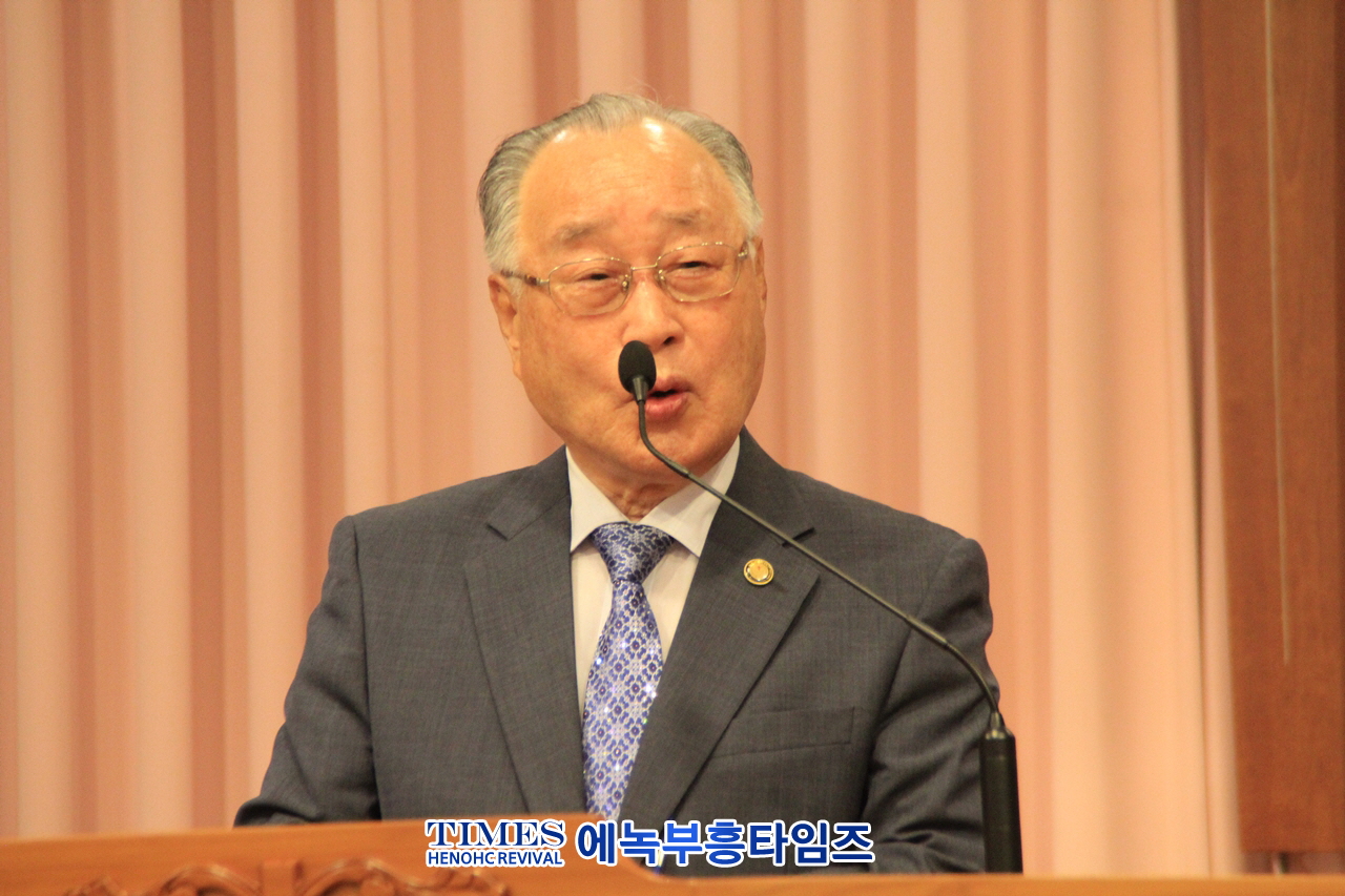웨스트민스터신학대학원대학교 총동문회 정기총회가 1박2일 일정으로 홍성 내포성현교회에서 열려.