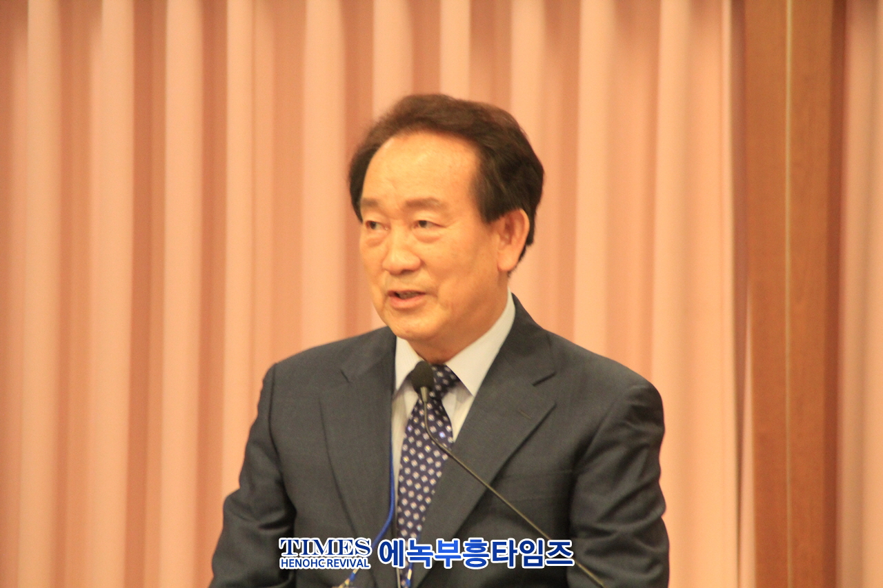 웨스트민스터신학대학원대학교 총동문회 정기총회가 1박2일 일정으로 홍성 내포성현교회에서 열려.