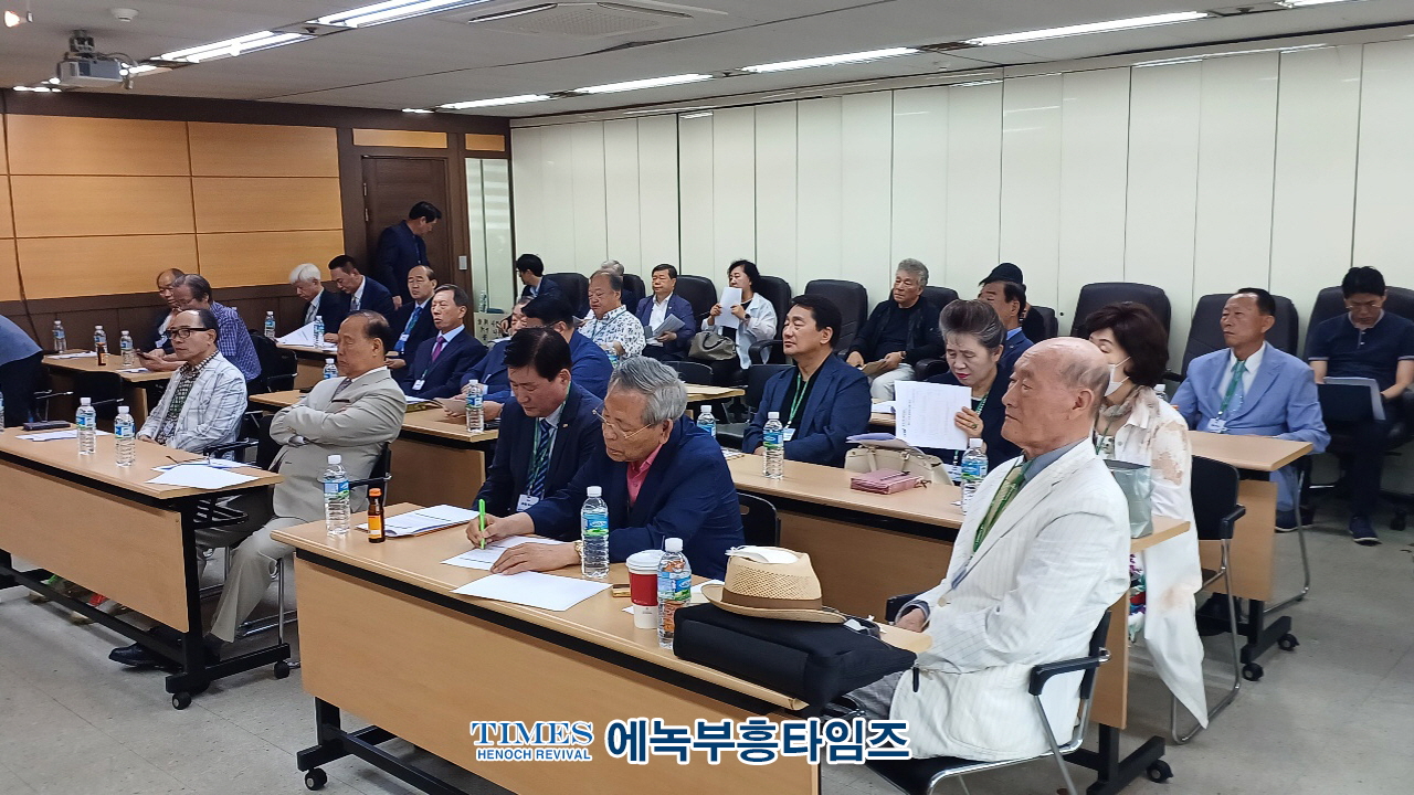 한기총, 제34-02차 긴급 임원회 열고 김노아 목사 이단으로 규정하고 제명처리 해.