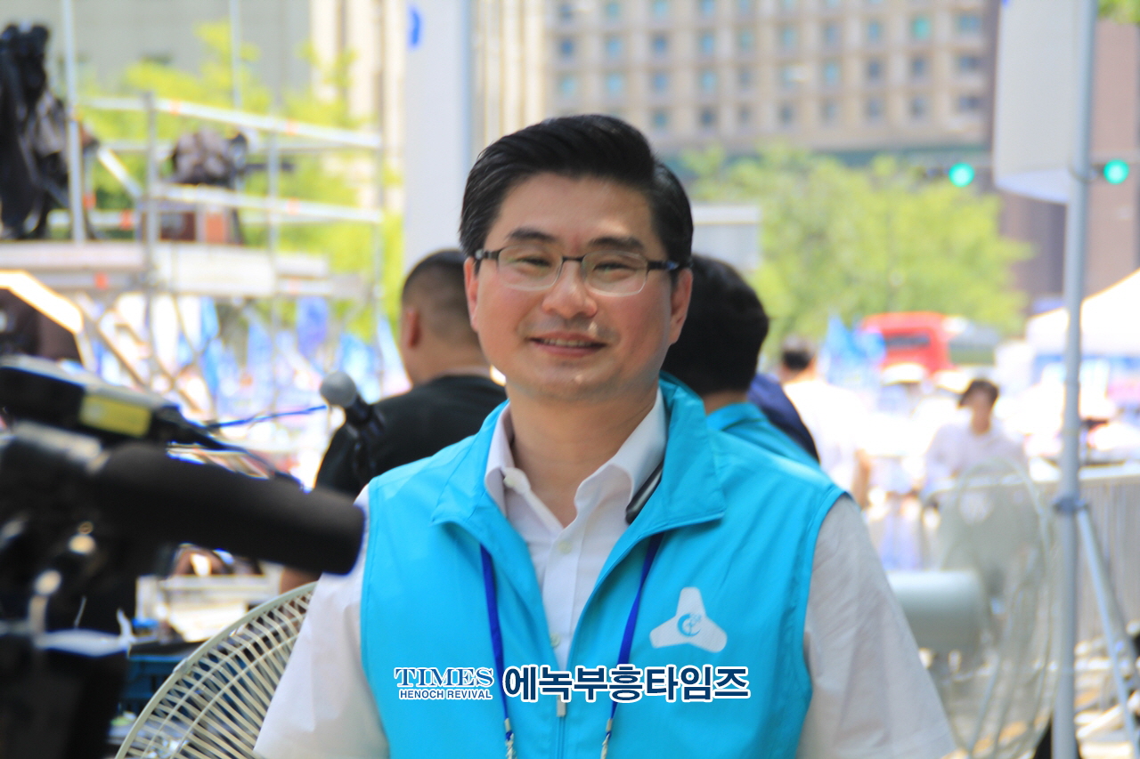 2023 통합국민대회 거룩한방파제, 퀴어행사에 반대하여 12만여명 모여 국민대회및 문화공연 가져.