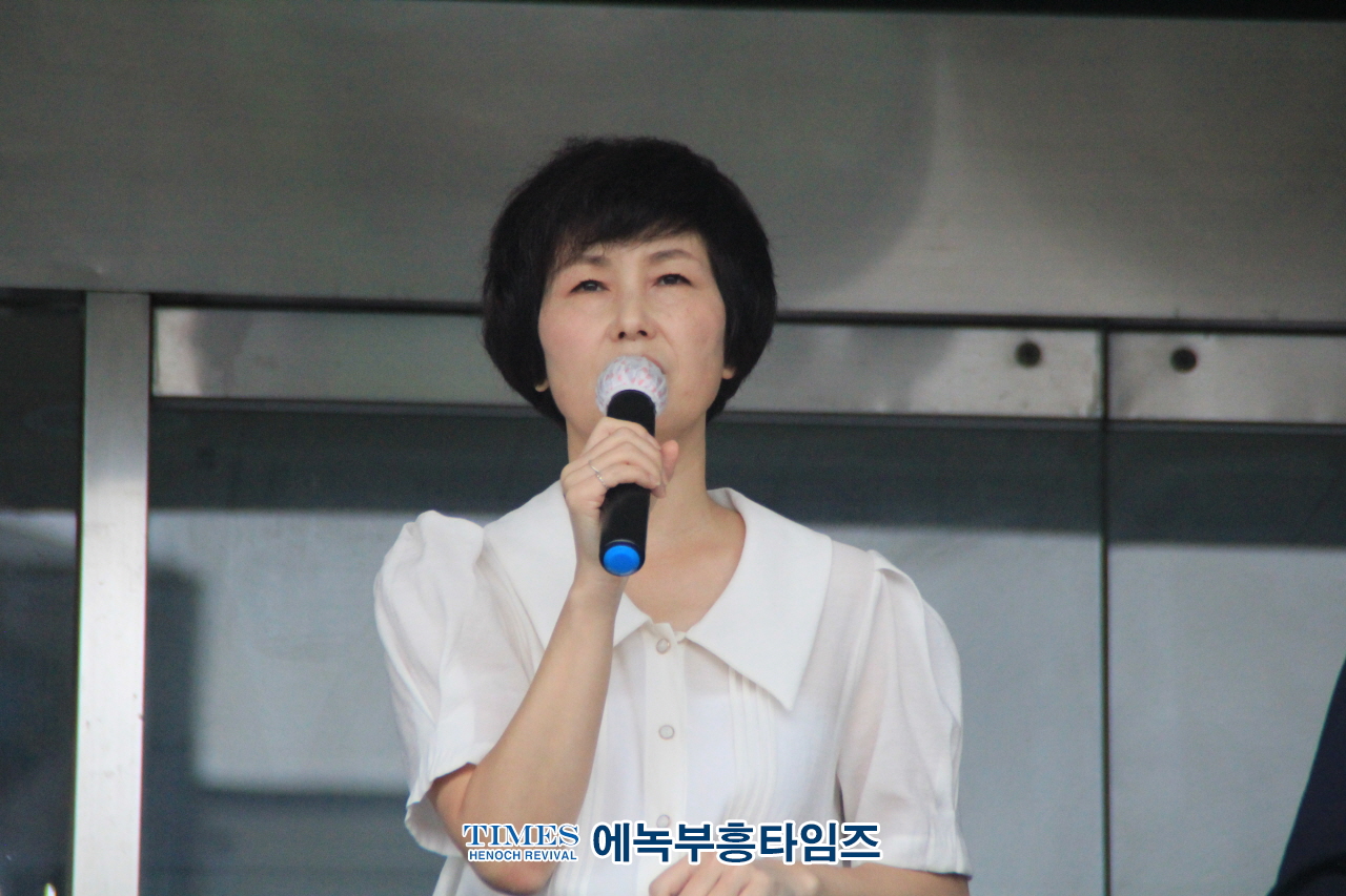 인천범시민연합 외 60개 단체 일동, 인천광역시 교육청앞에서 교육감 부정선거 관련 긴급 기자회견을 갖고 성명서해.