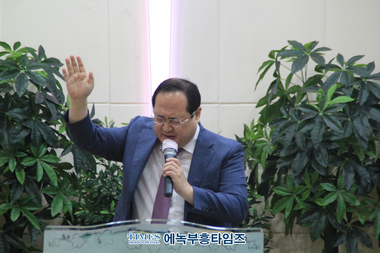 안양충신교회 박종호목사, (사)지구촌사랑의쌀나눔재단 안양지부설립 및 사랑의쌀독 발대식가져.