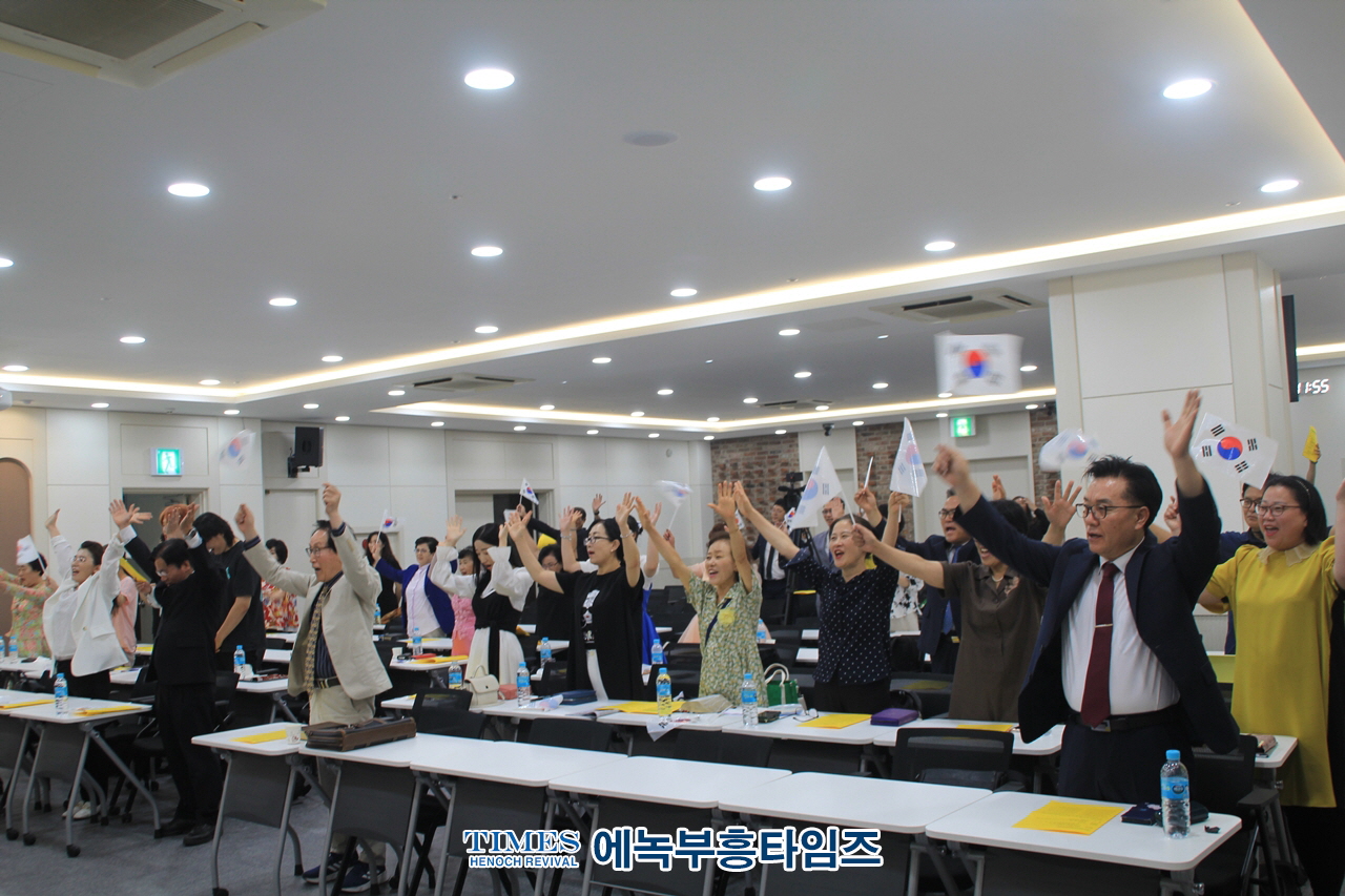 (사)한국기독교보수교단협의회 제78주년 8.15광복절 기념 감사예배 및 설립44주년 기념 제1회 찬양제 은혜롭게 마쳐.