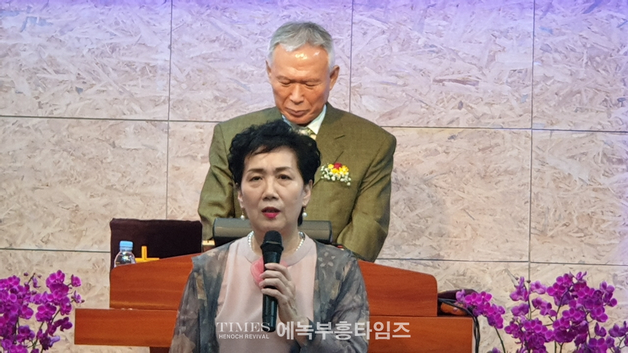 주비전교회 20주년 기념감사예배 통해 은혜가운데 하나님께 영광 돌려.
