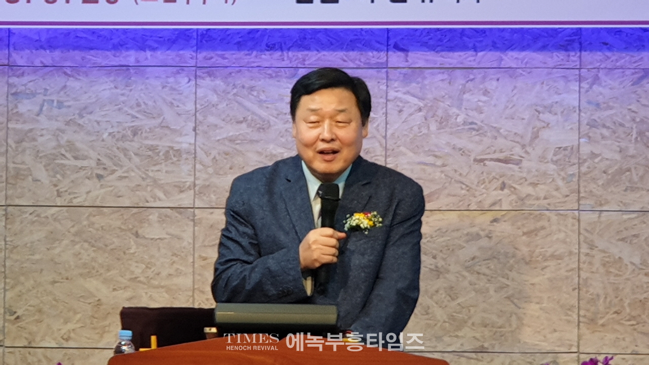 주비전교회 20주년 기념감사예배 통해 은혜가운데 하나님께 영광 돌려.