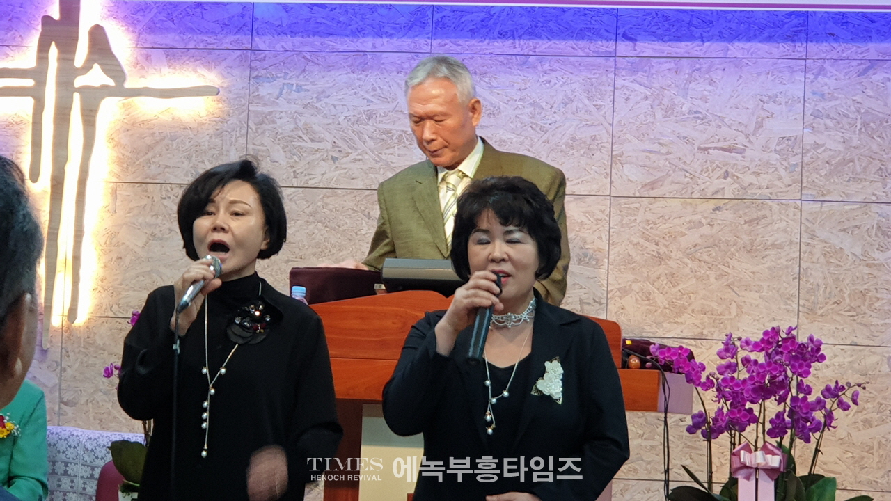 주비전교회 20주년 기념감사예배 통해 은혜가운데 하나님께 영광 돌려.